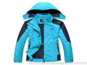 冲锋衣价格大约多少？