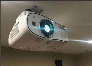 怎么使用投影仪看电影