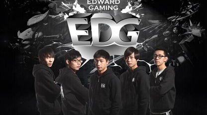 现在英雄联盟职业战队EDG在哪个直播平台直播，或者