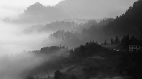 含氤氲的唯美句子