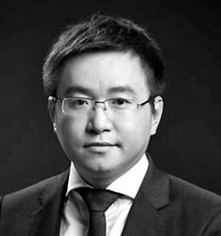 与狼共舞中给陈少杰传信的那个是谁？