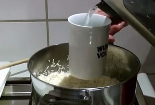 煮饭放多少水手指图片