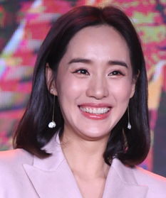 夏洛特烦恼秋雅扮演者怎样