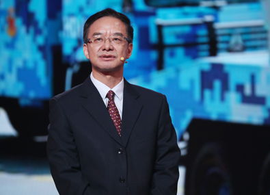 我有一个紫砂壶，春风得意，署名是刘石泉，不知道